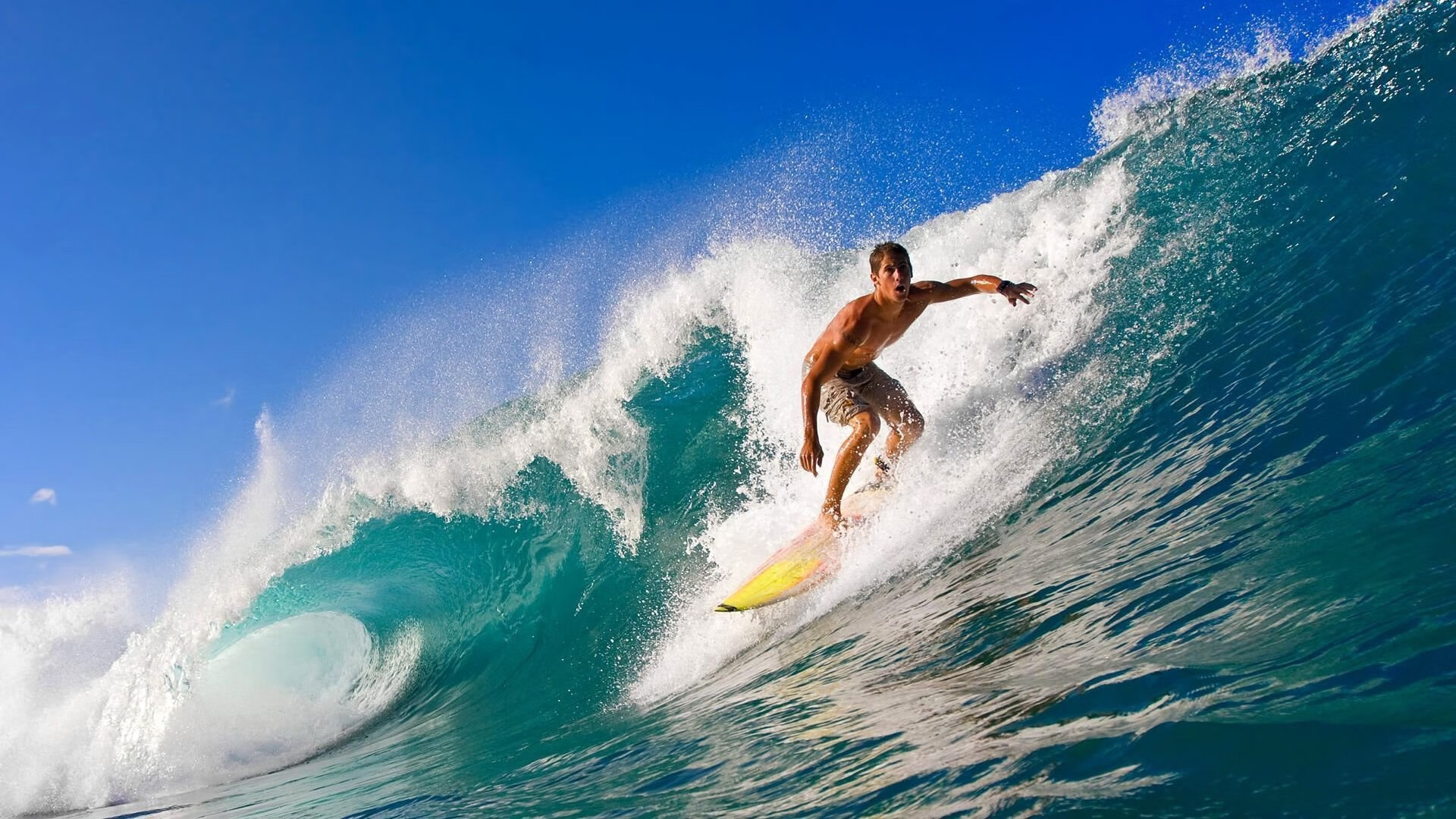 当NBA遇上F1,太阳轻取热火之夜,哈利伯顿在赛道完成超车式夺冠