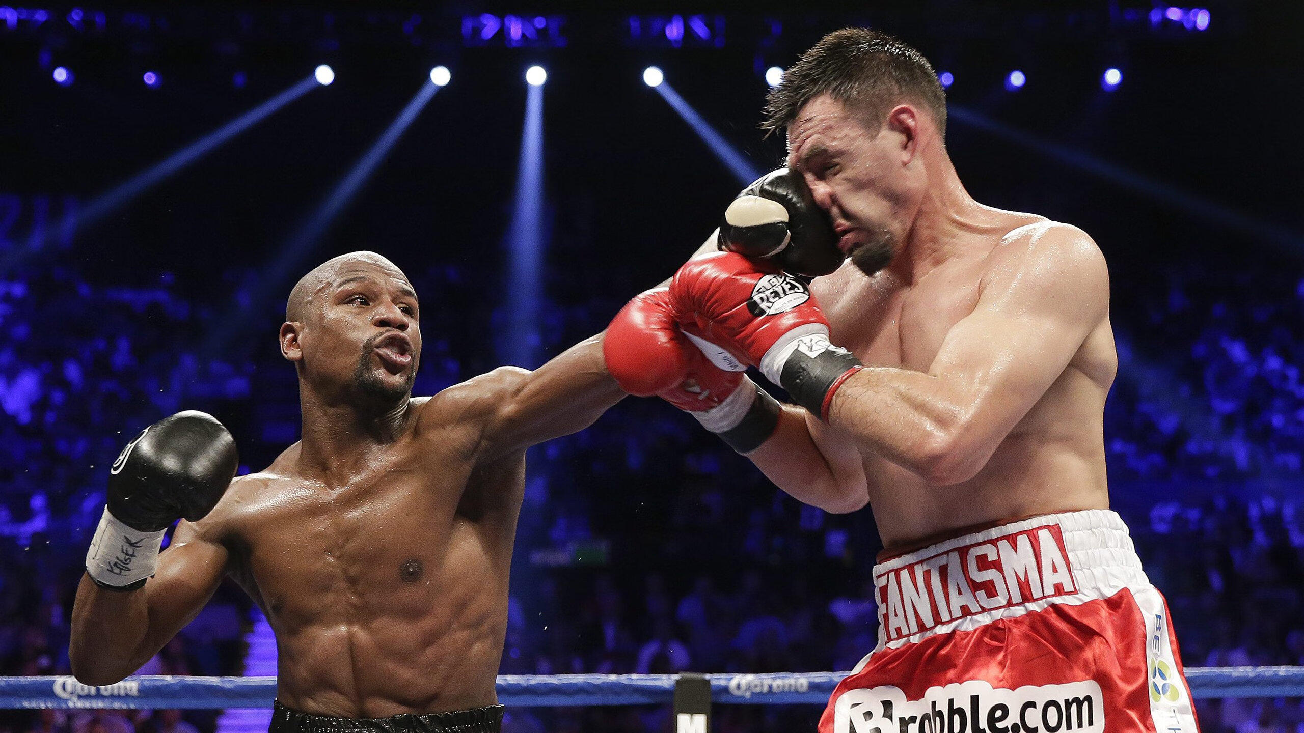 复仇火焰焚尽撕裂之城!利拉德三节41分点燃迈阿密野心